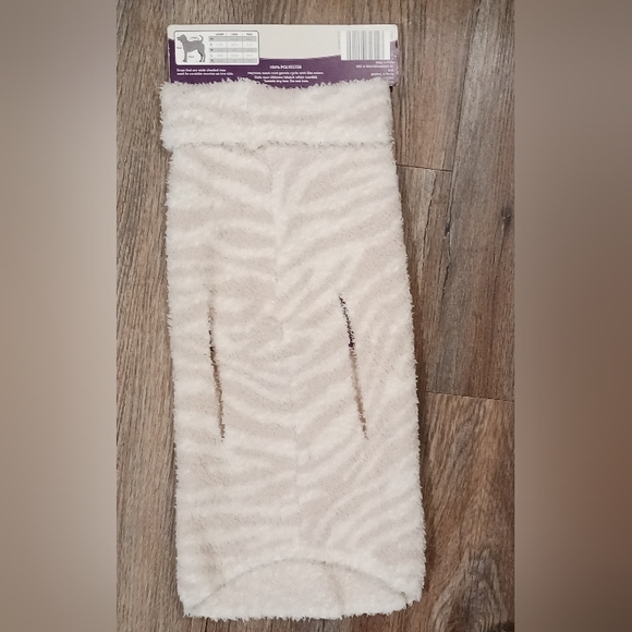 🐶NWT PET SWEATER🐶 - Picture 2 of 2